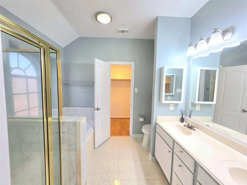 13618 Sablegrove Lane Houston, TX 77014