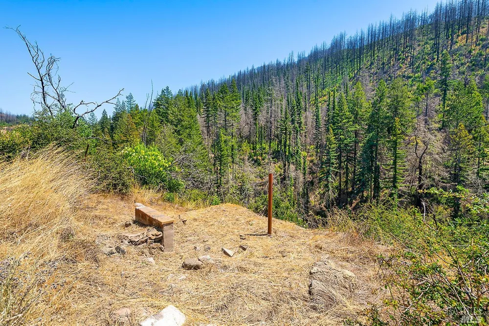 7905 St Helena Road Santa Rosa, CA 95404