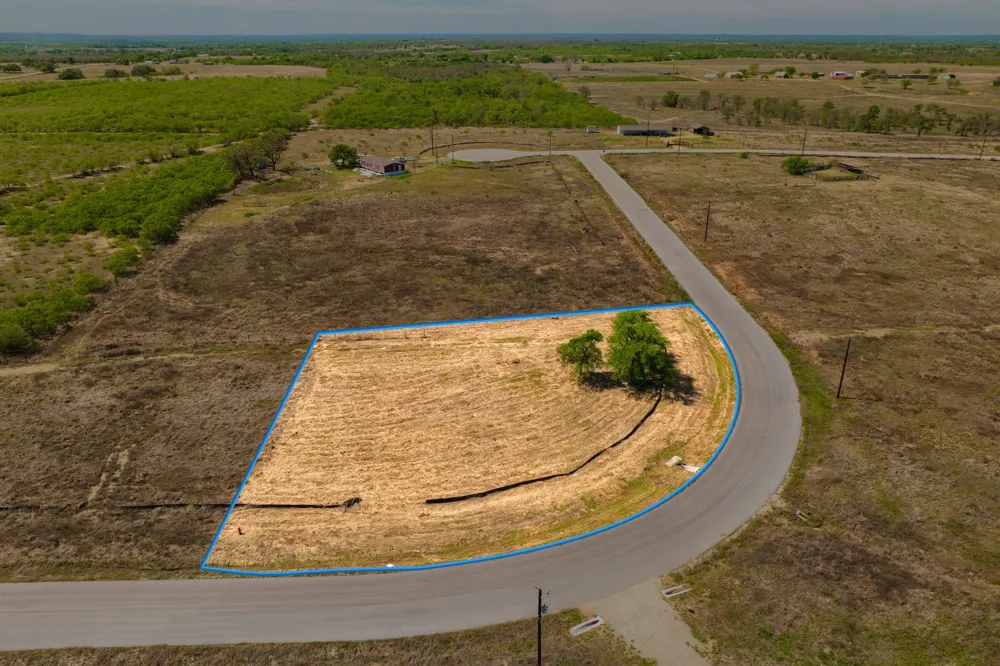 415 Beckham Drive Dale, TX 78616