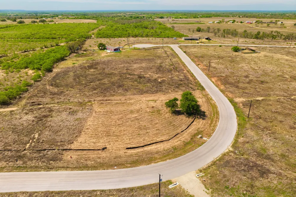415 Beckham Drive Dale, TX 78616