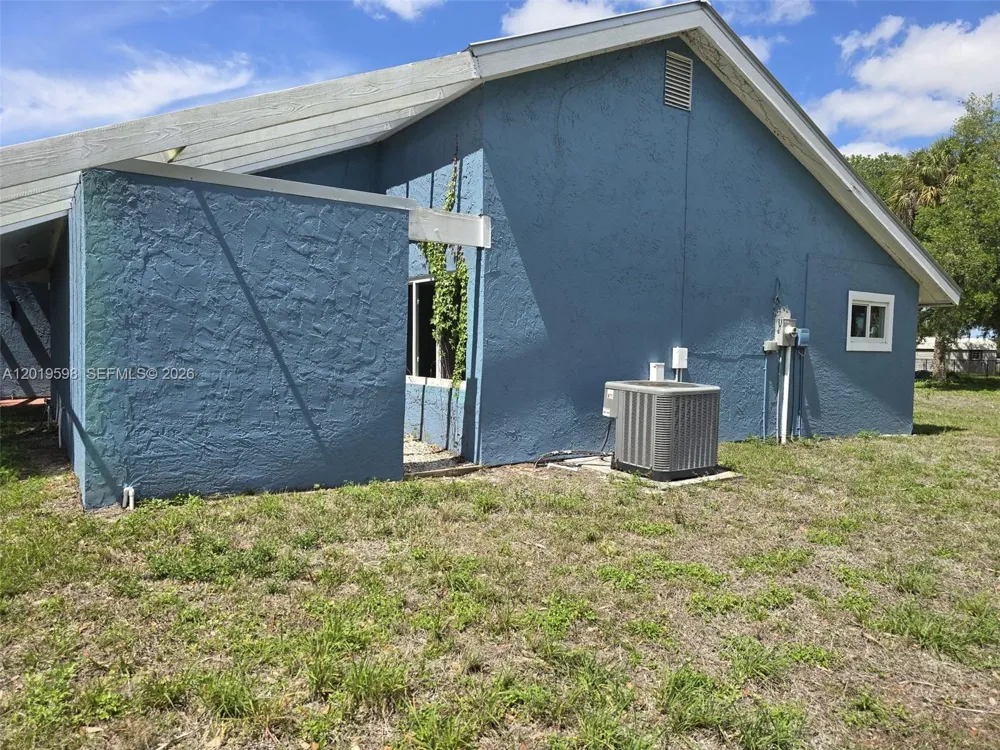 Address Not Shown La Belle, FL 33935
