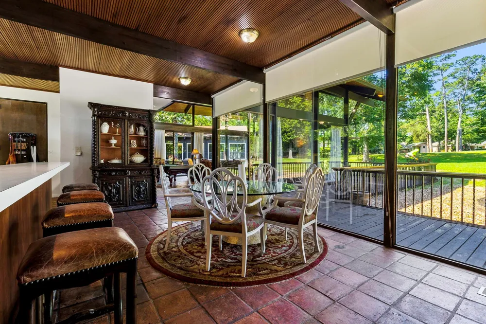146 Billandrea Lane Panorama Village, TX 77304