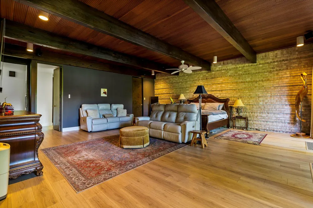 146 Billandrea Lane Panorama Village, TX 77304