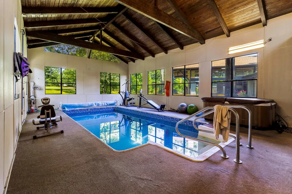 146 Billandrea Lane Panorama Village, TX 77304