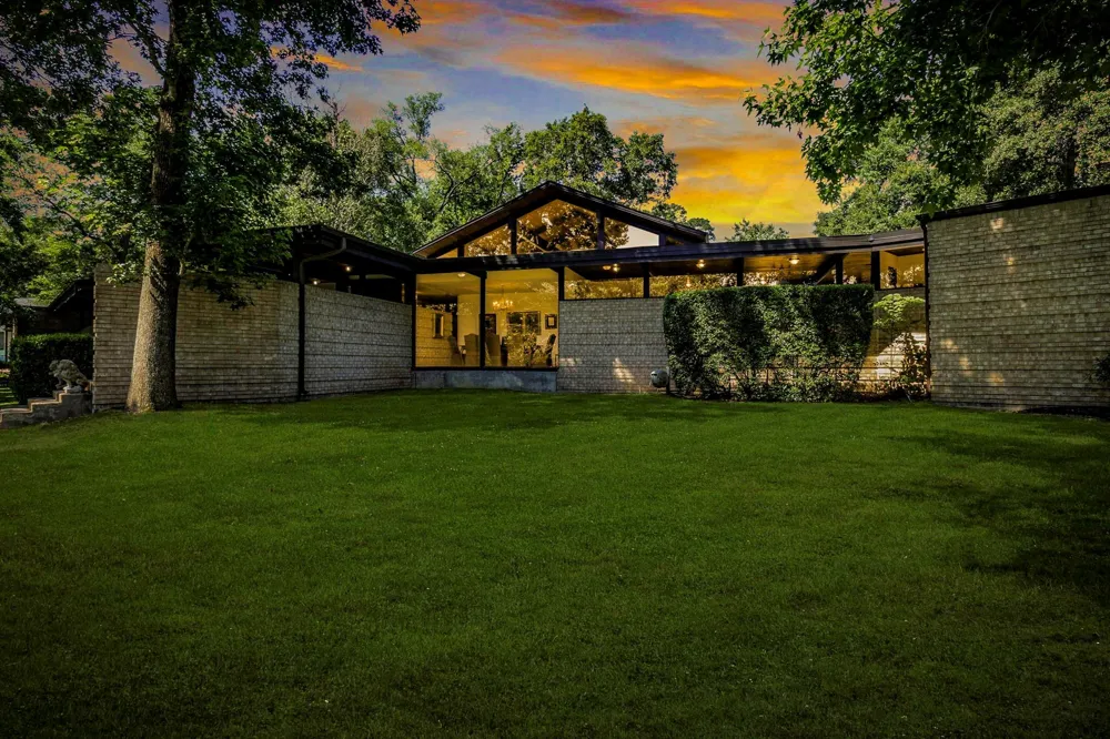 146 Billandrea Lane Panorama Village, TX 77304
