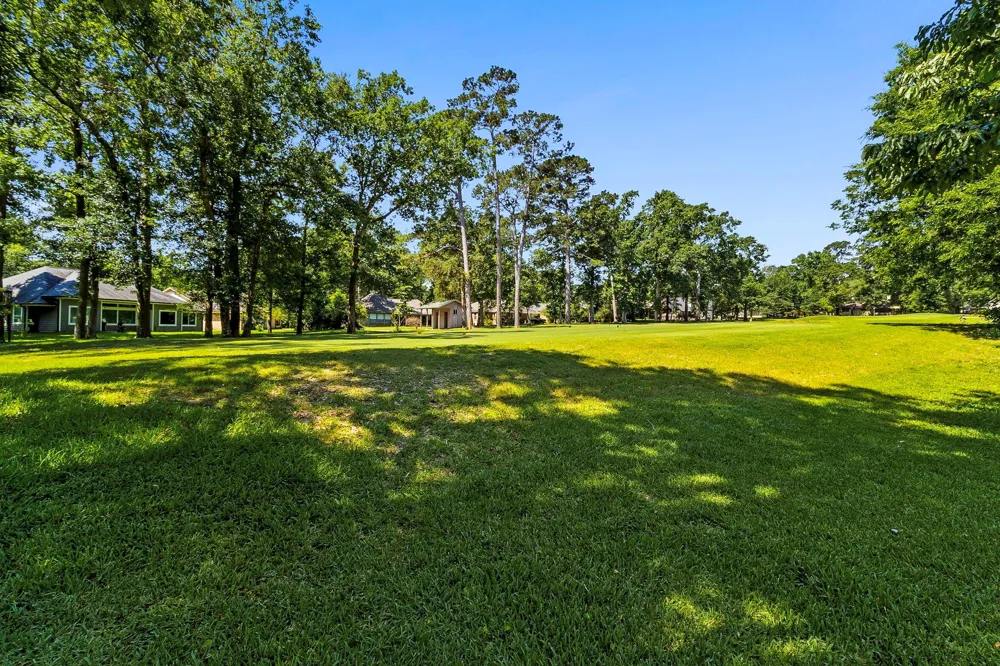 146 Billandrea Lane Panorama Village, TX 77304