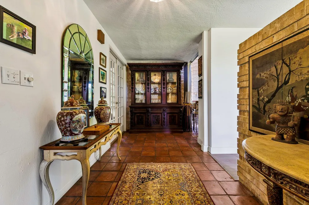 146 Billandrea Lane Panorama Village, TX 77304