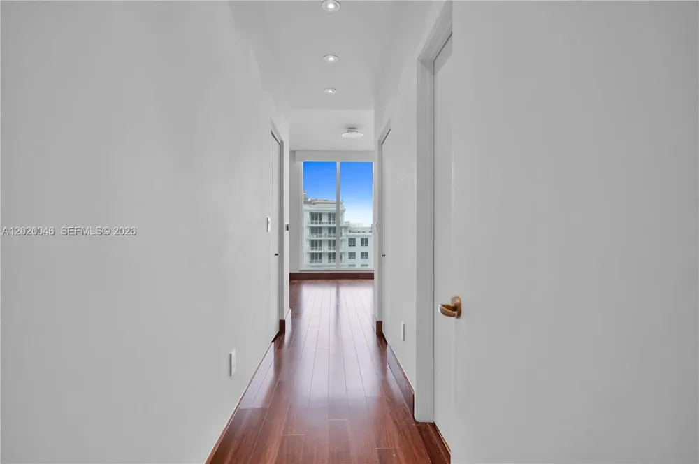 901 Brickell Key Blvd #3204 Miami, FL 33131