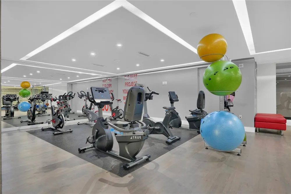 901 Brickell Key Blvd #3204 Miami, FL 33131