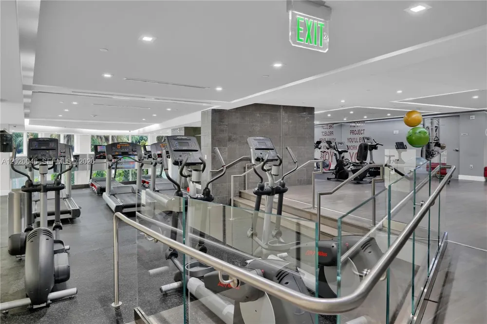 901 Brickell Key Blvd #3204 Miami, FL 33131