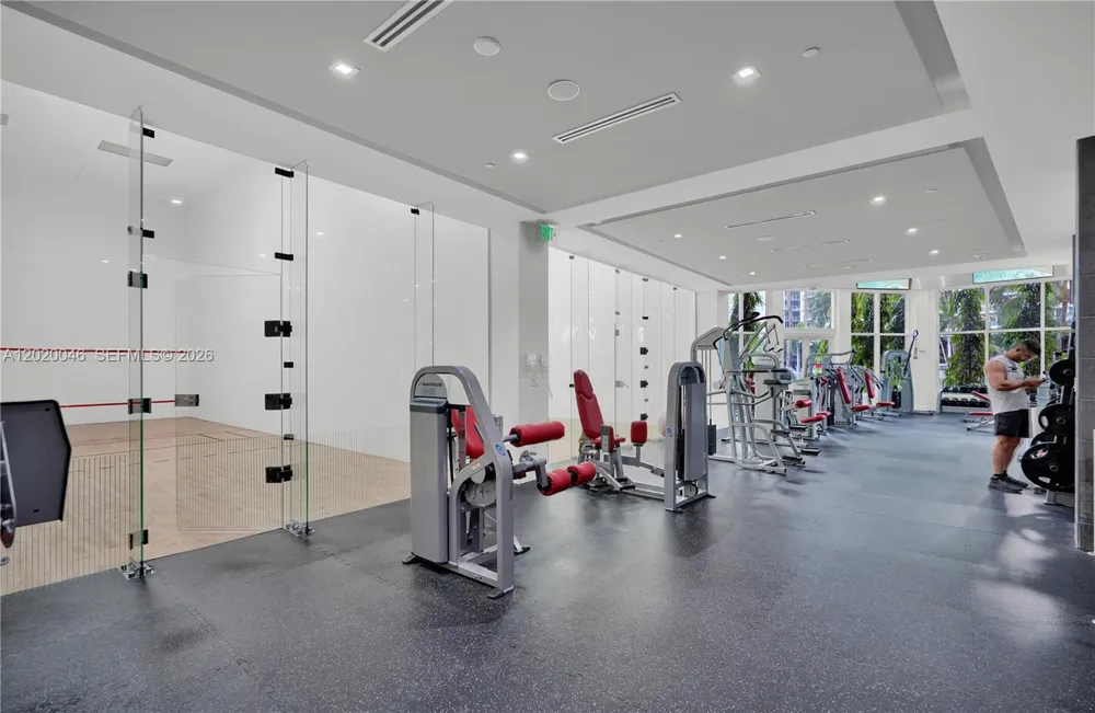 901 Brickell Key Blvd #3204 Miami, FL 33131