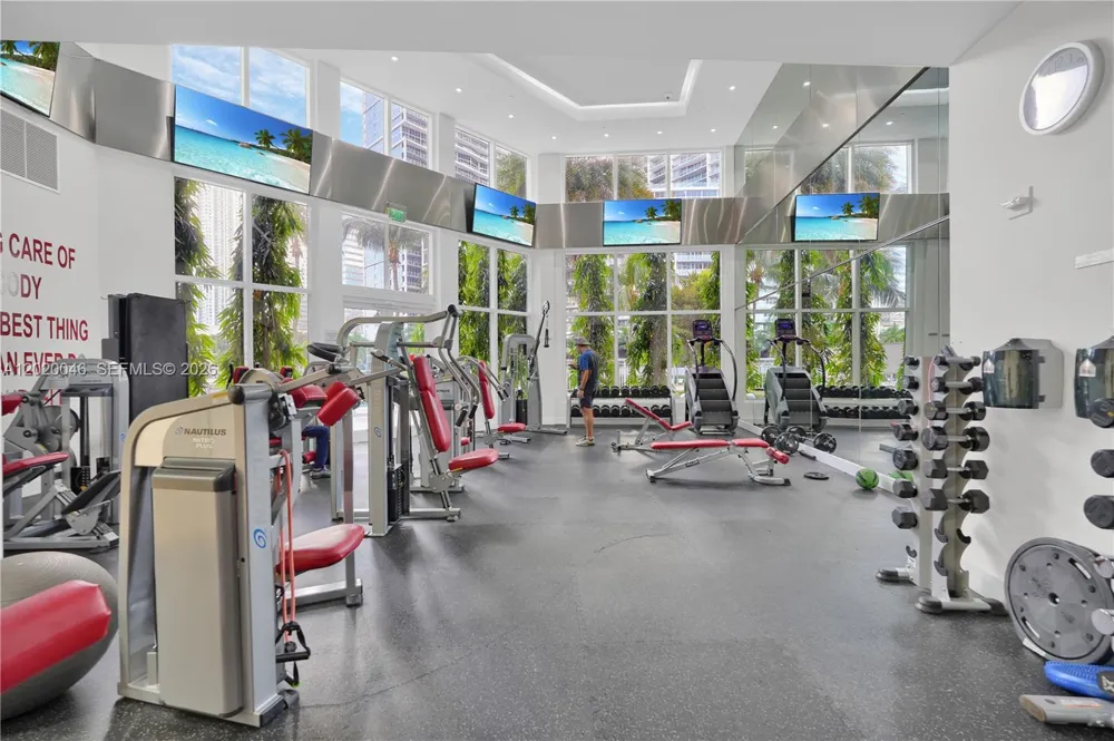 901 Brickell Key Blvd #3204 Miami, FL 33131