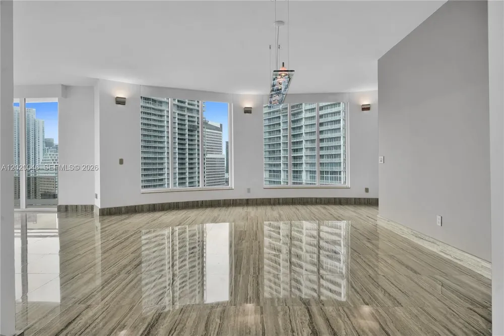 901 Brickell Key Blvd #3204 Miami, FL 33131