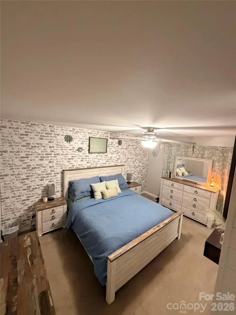 2212 Pinnacle View Drive Kings Mountain, NC 28086