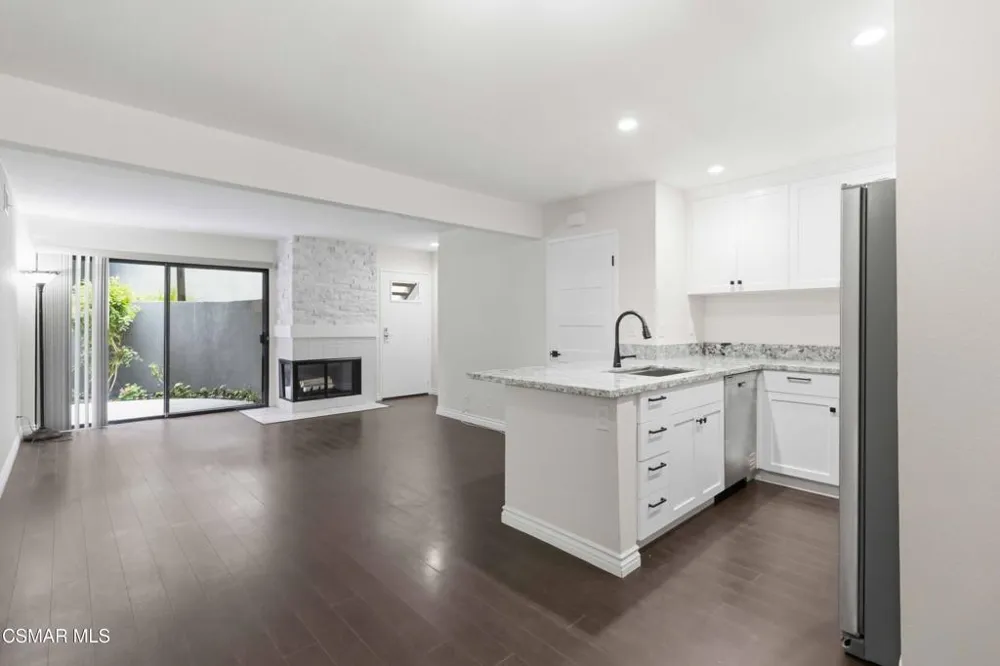 1182 Tivoli Lane #195 Simi Valley, CA 93065