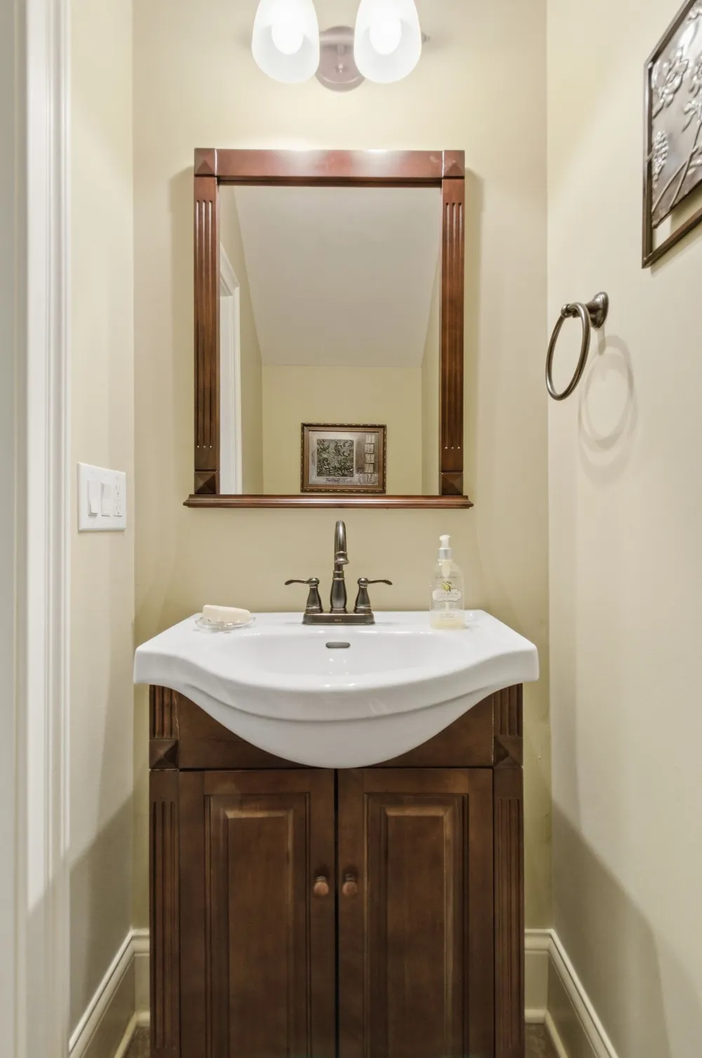 1024 Cumberland Dr Chapmansboro, TN 37035