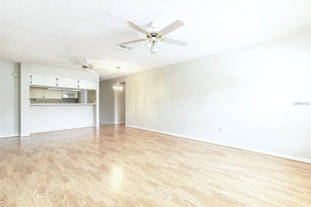 13608 S VILLAGE DRIVE #7204 Tampa, FL 33618