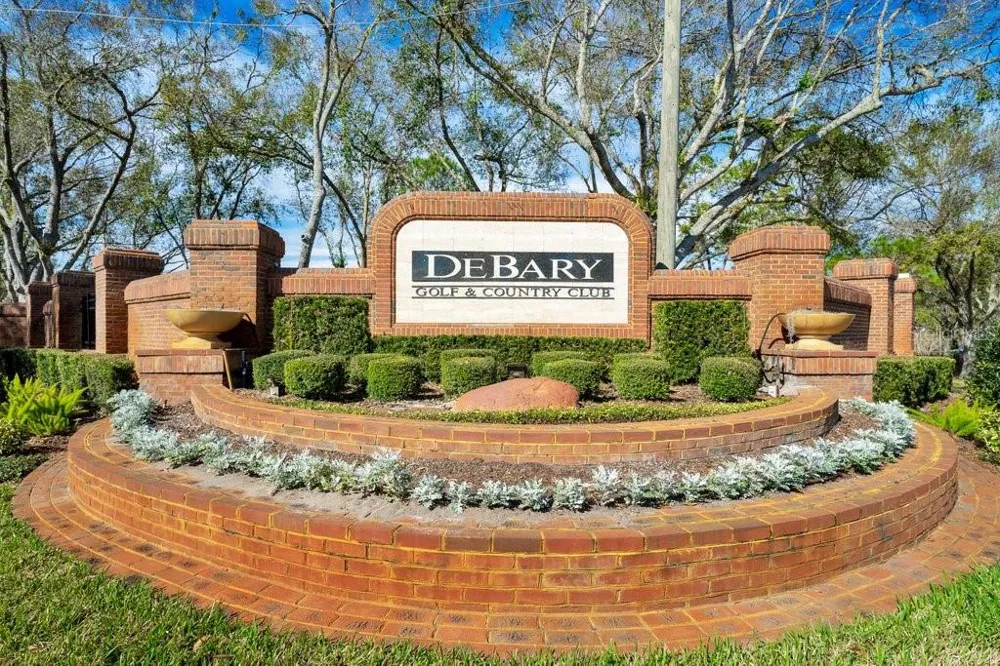 208 LAMONTE POINT CT Debary, FL 32713