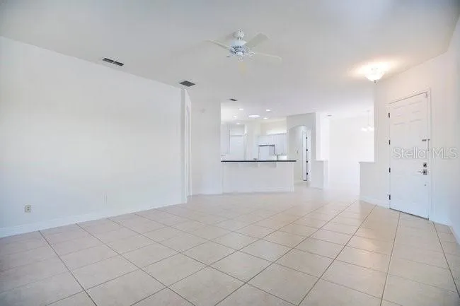 208 LAMONTE POINT CT Debary, FL 32713