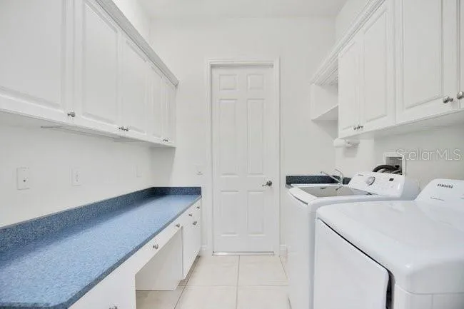 208 LAMONTE POINT CT Debary, FL 32713