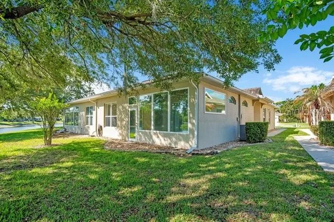 208 LAMONTE POINT CT Debary, FL 32713