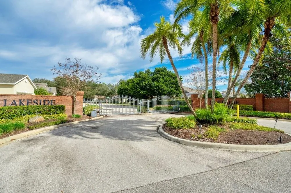 208 LAMONTE POINT CT Debary, FL 32713