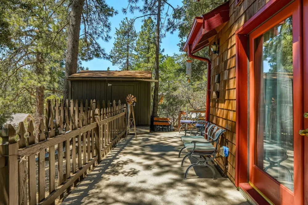 24945 Marion Ridge Drive Idyllwild, CA 92549