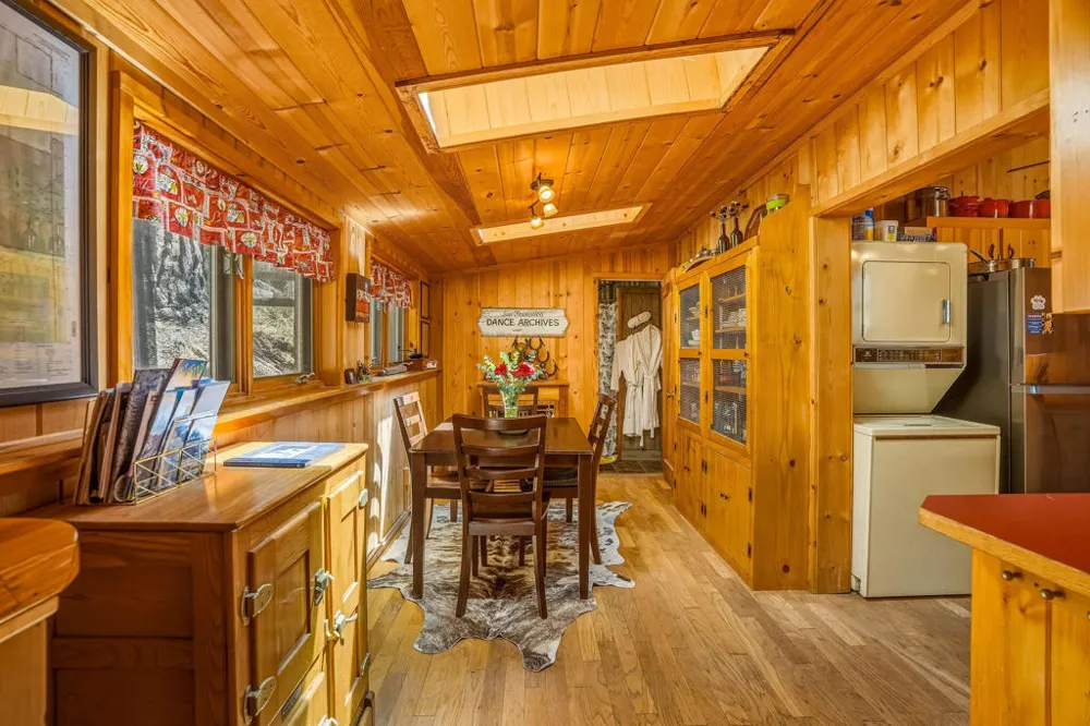 24945 Marion Ridge Drive Idyllwild, CA 92549