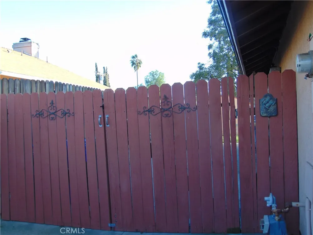 33763 Noreen Yucaipa, CA 92399
