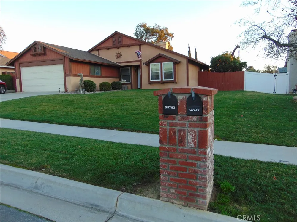 33763 Noreen Yucaipa, CA 92399