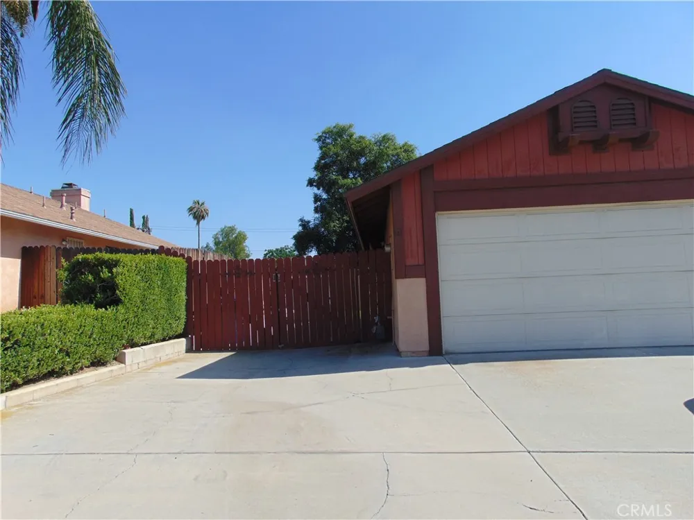 33763 Noreen Yucaipa, CA 92399