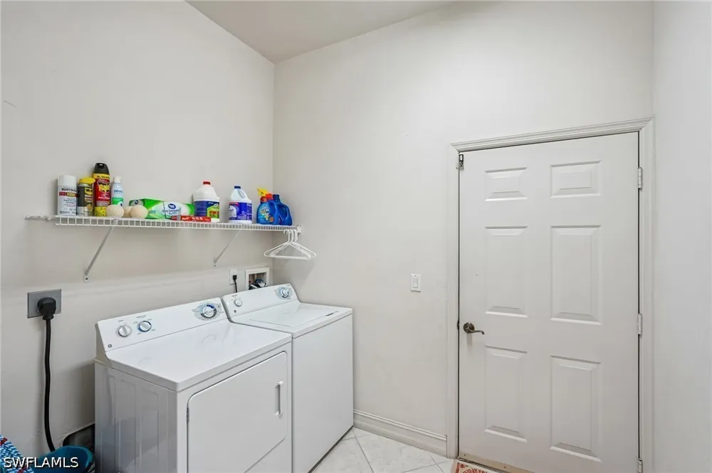 Sanctuary Circle #117-1 Naples, FL 34104