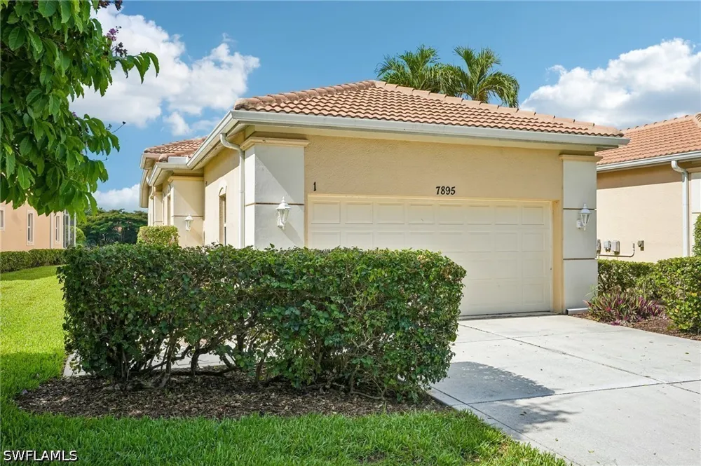 Sanctuary Circle #117-1 Naples, FL 34104