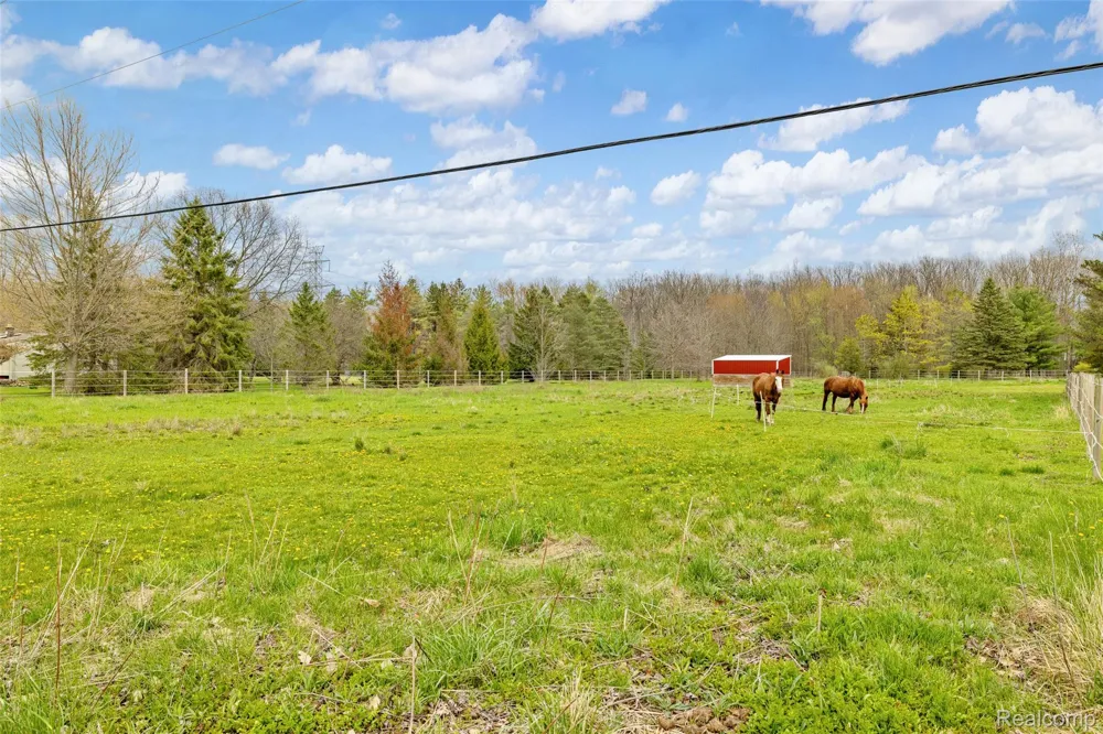 4425 Bethuy Road Casco Township, MI 48064