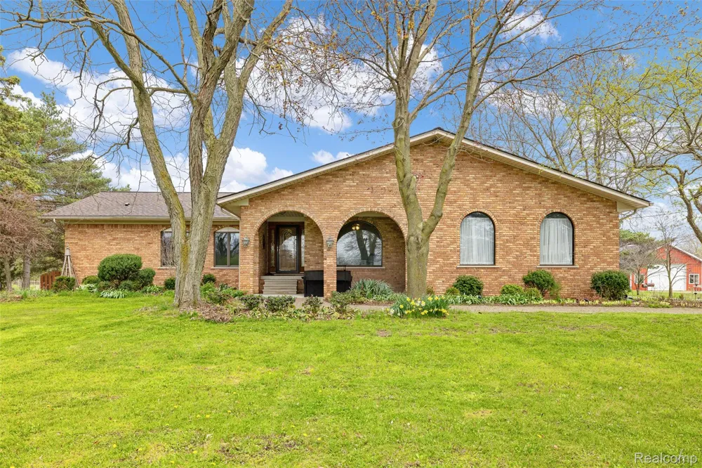 4425 Bethuy Road Casco Township, MI 48064
