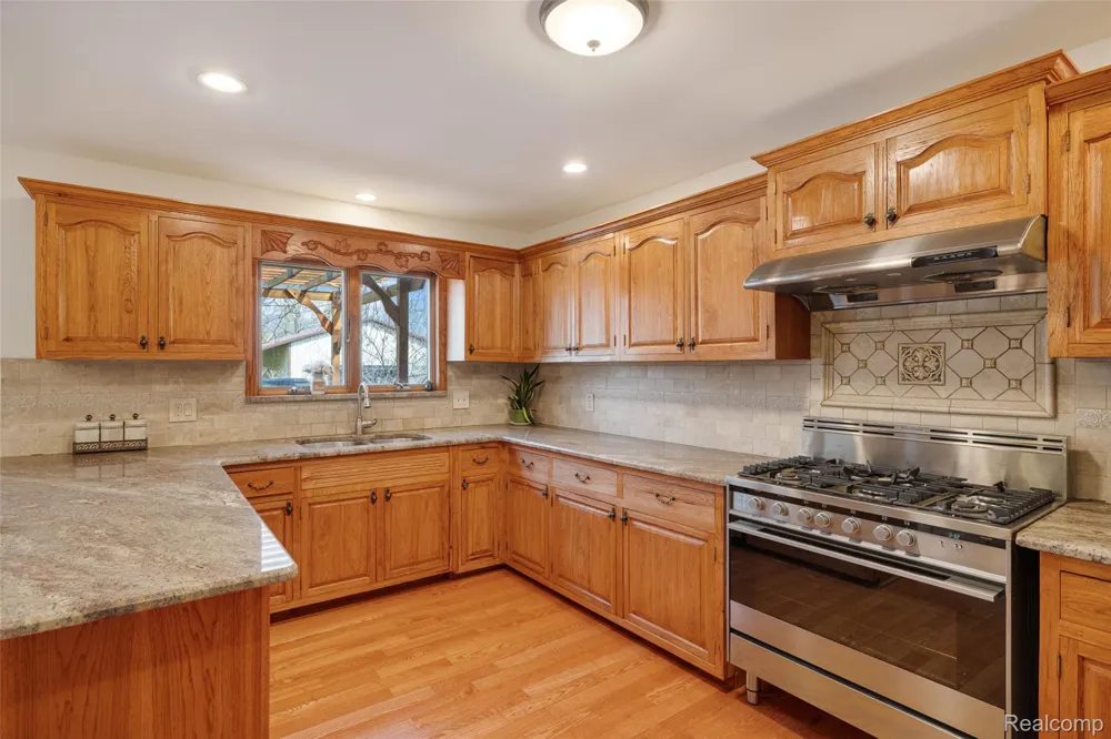 4425 Bethuy Road Casco Township, MI 48064