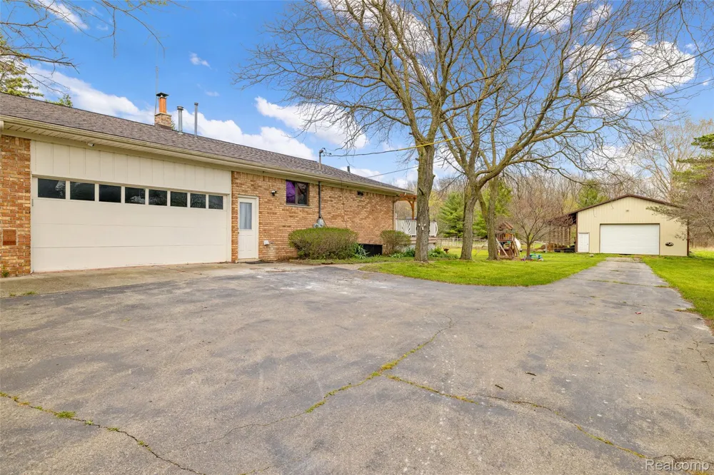 4425 Bethuy Road Casco Township, MI 48064