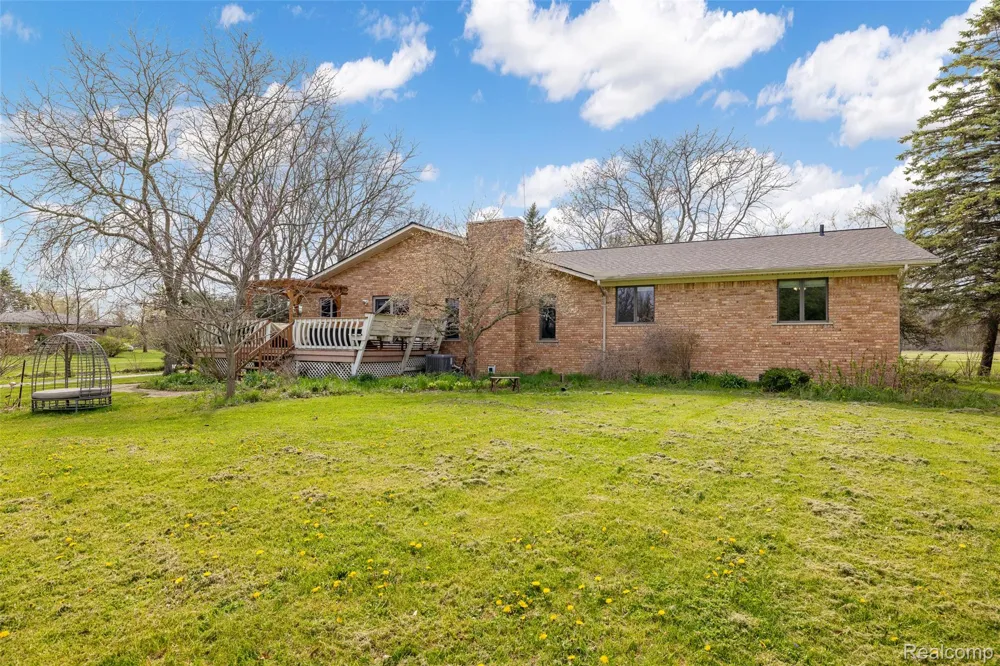4425 Bethuy Road Casco Township, MI 48064
