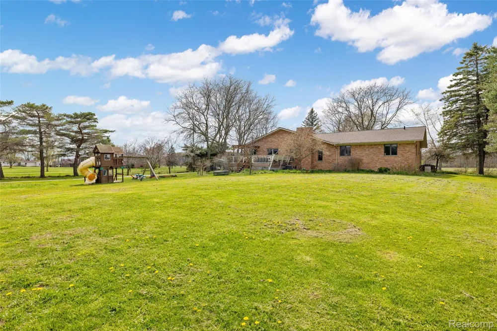 4425 Bethuy Road Casco Township, MI 48064