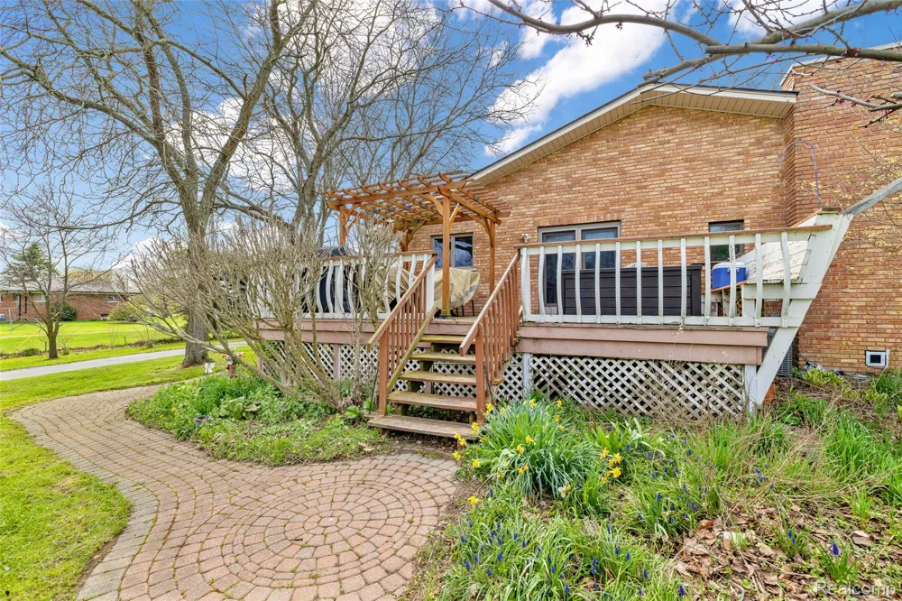4425 Bethuy Road Casco Township, MI 48064