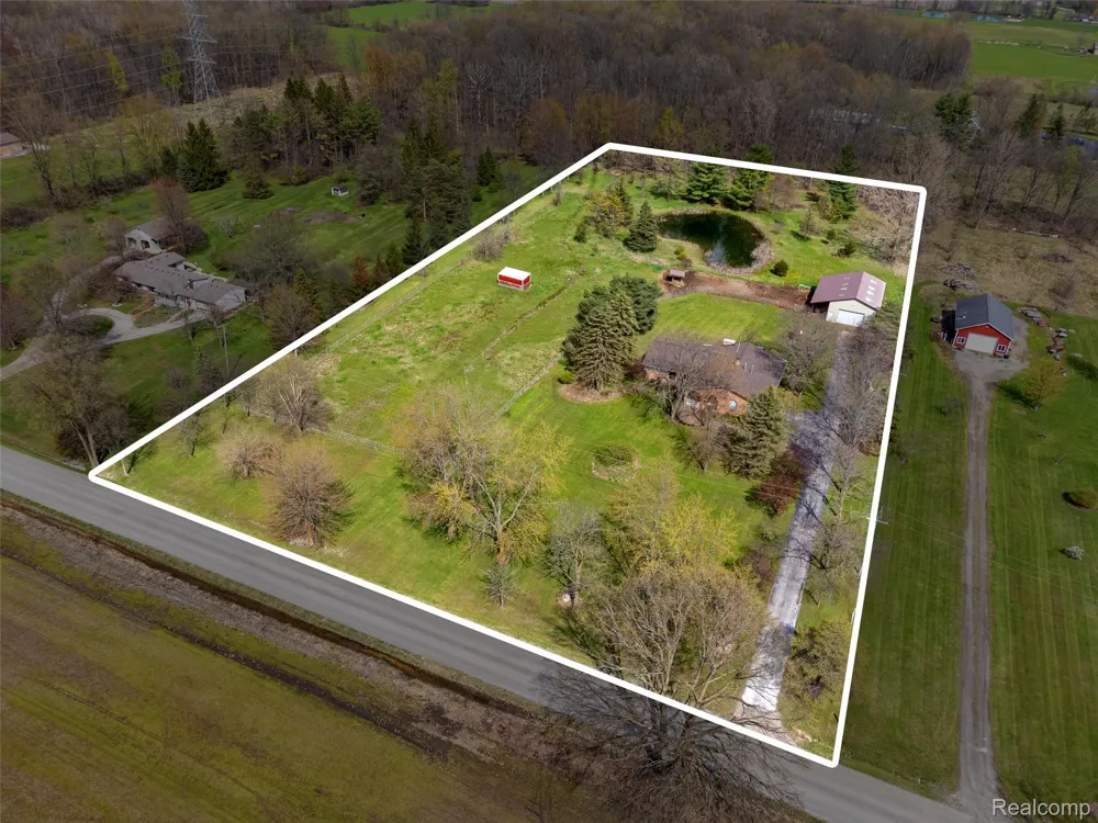 4425 Bethuy Road Casco Township, MI 48064