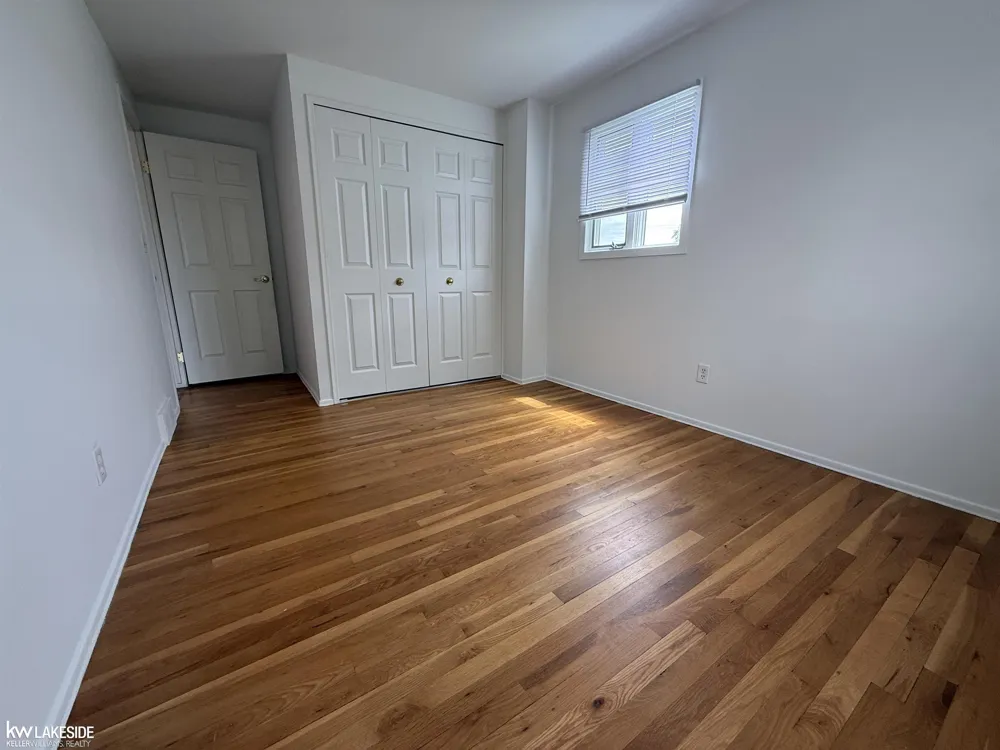 20016 Great Oaks Circle Circle Clinton Charter Township, MI 48038