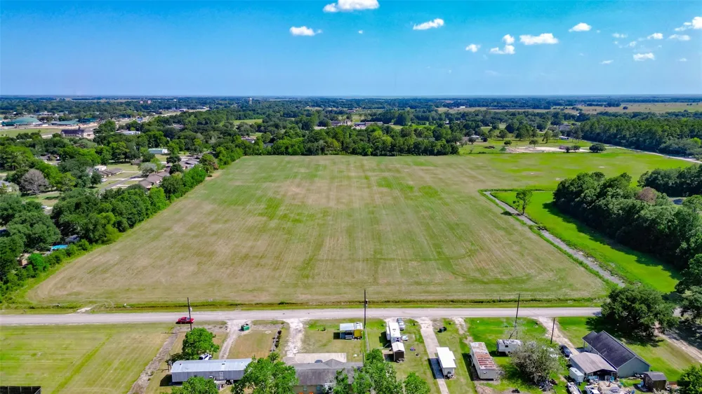 429 W Leblanc Street Winnie, TX 77665