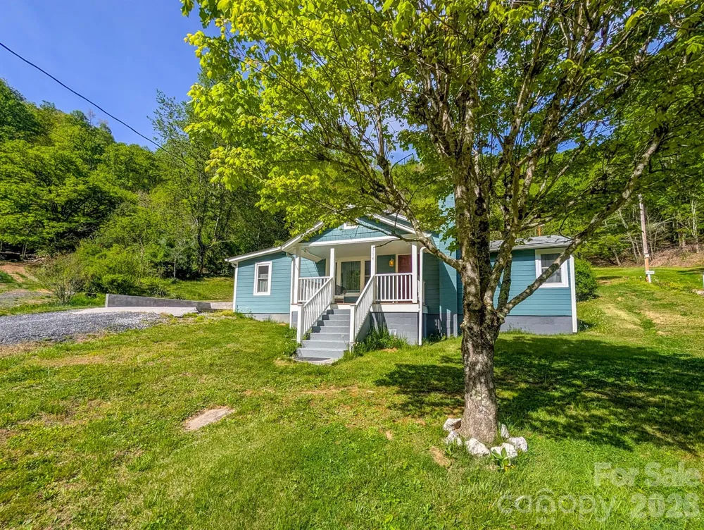 314 Byrd Creek Road Green Mountain, NC 28740