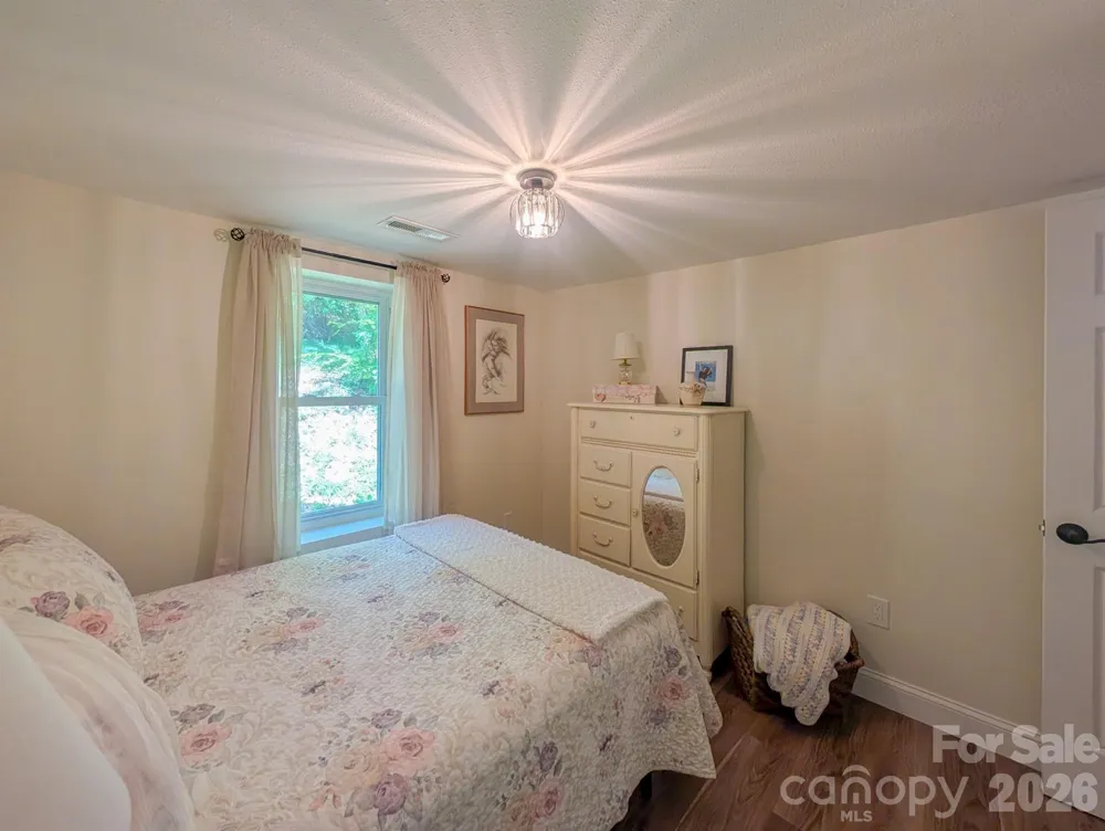 314 Byrd Creek Road Green Mountain, NC 28740