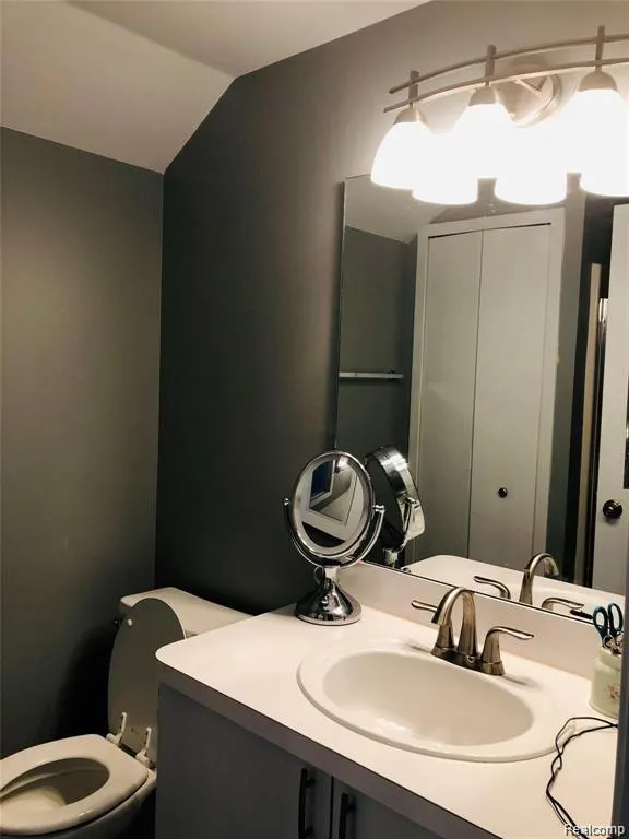 41419 CORNELL DRIVE Novi City, MI 48377