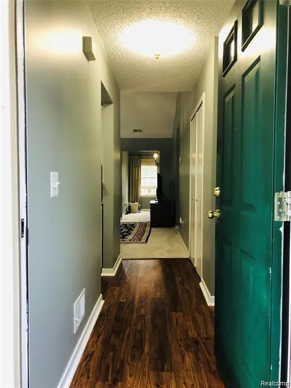41419 CORNELL DRIVE Novi City, MI 48377