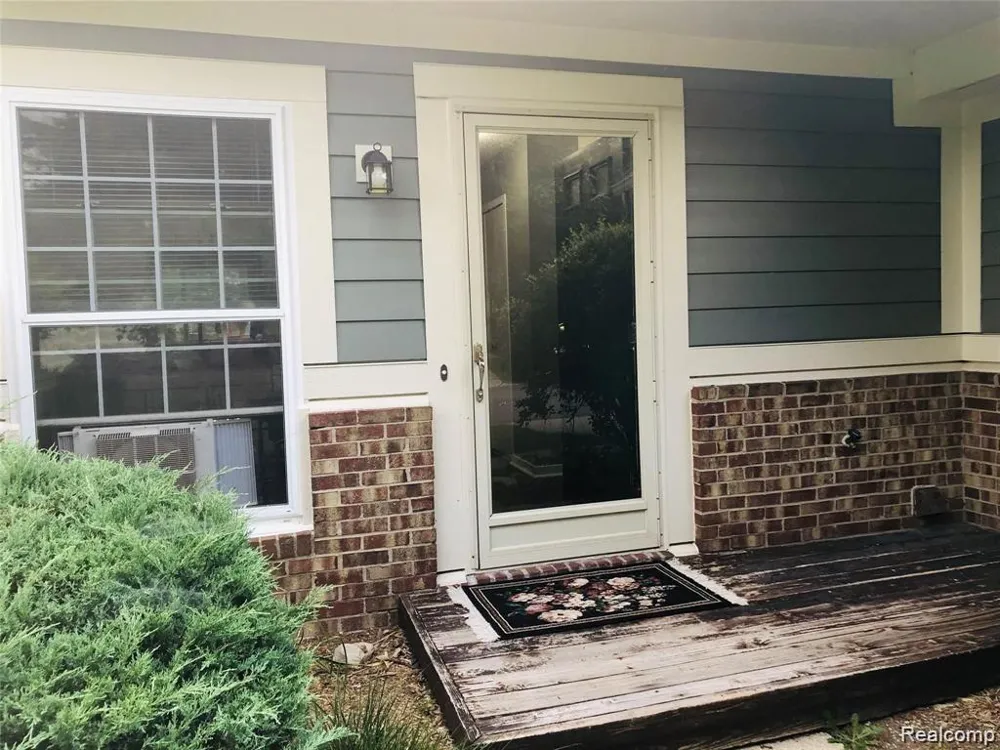 41419 CORNELL DRIVE Novi City, MI 48377