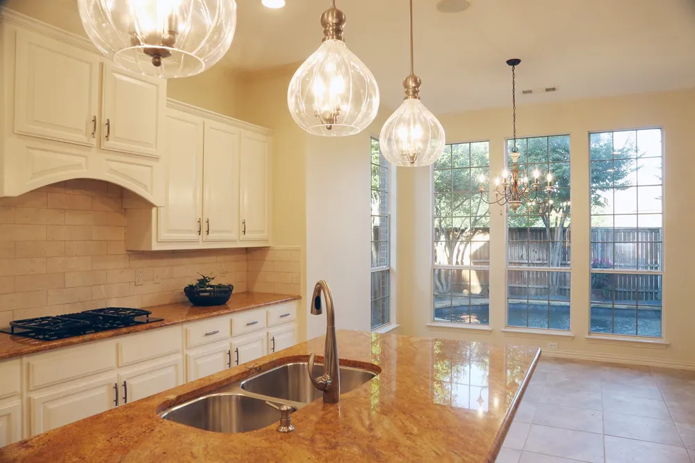 8317 Victoria Lane Lantana, TX 76226