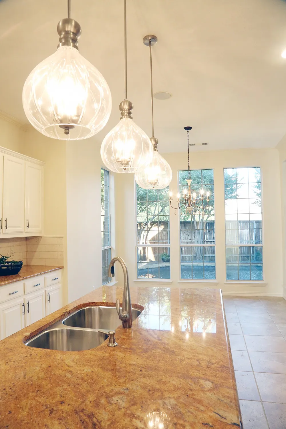 8317 Victoria Lane Lantana, TX 76226